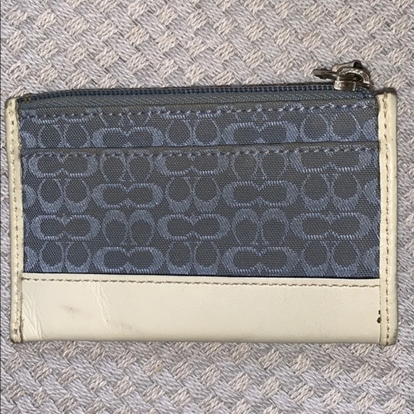 Authentic COACH Coin Purse with Card Slot and Keyring - Picture 2 of 3